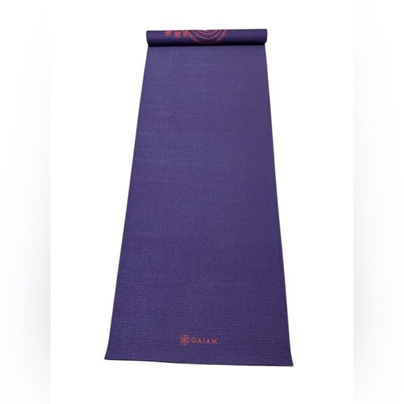 Gaiam Reversible Aubergine Swirl 24 X 68 X 0.24 In Yoga Mat w strap - Picture 7 of 7